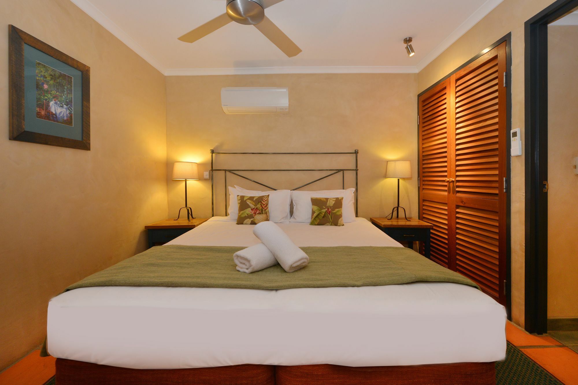 Seascape Apartments At Villa San Michele Port Douglas Exterior foto